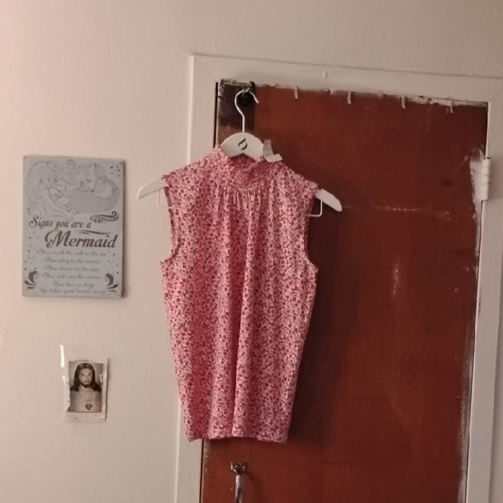 Ann Taylor Pink Floral Sleeveless Blouse